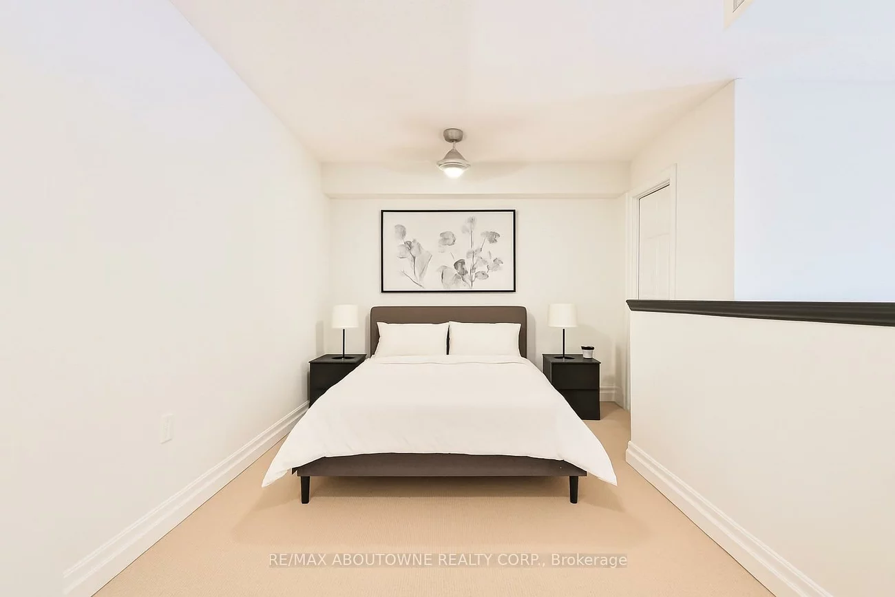 185, Robinson, 1013 - OO Old Oakville, Oakville