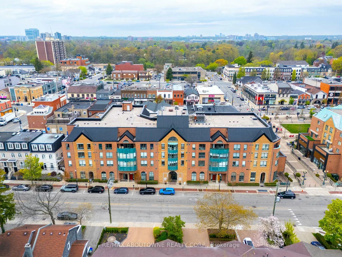 185, Robinson, 1013 - OO Old Oakville, Oakville