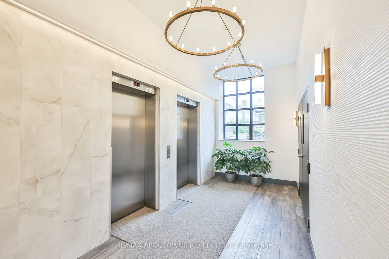 185, Robinson, 1013 - OO Old Oakville, Oakville