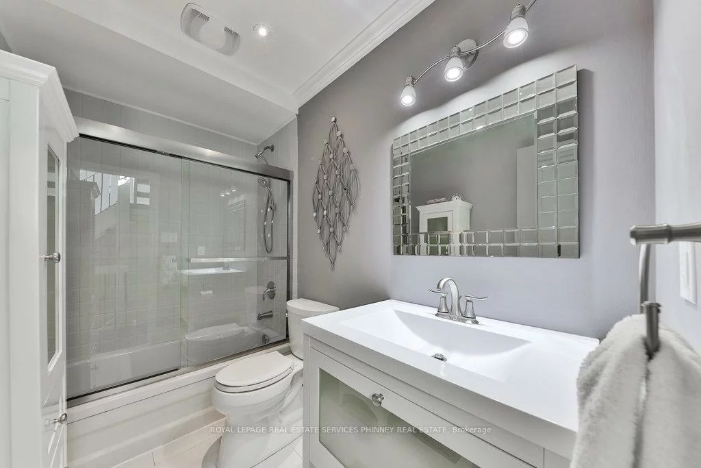 1250, Marlborough, 1003 - CP College Park, Oakville