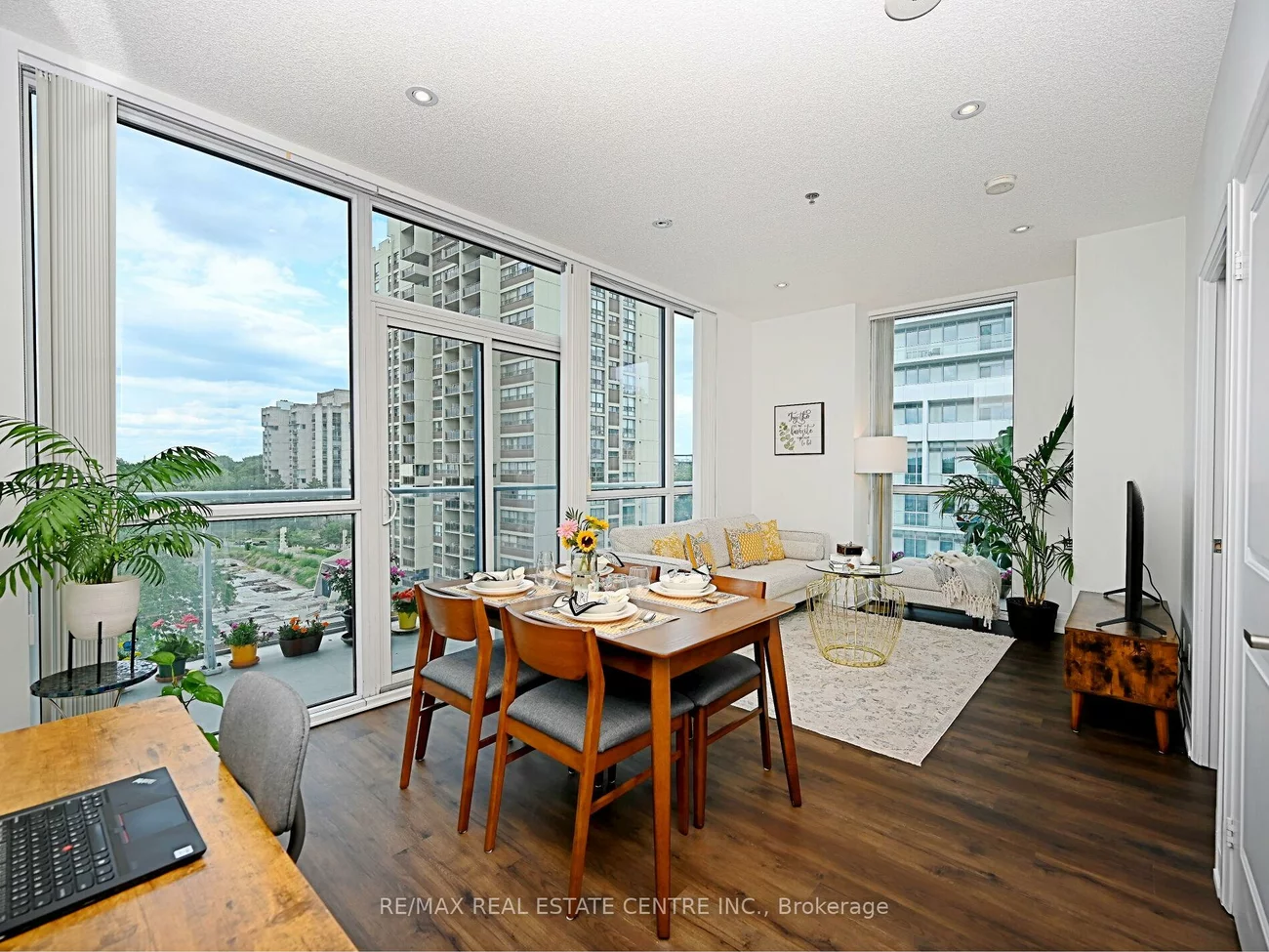 65, Speers, 1002 - CO Central, Oakville