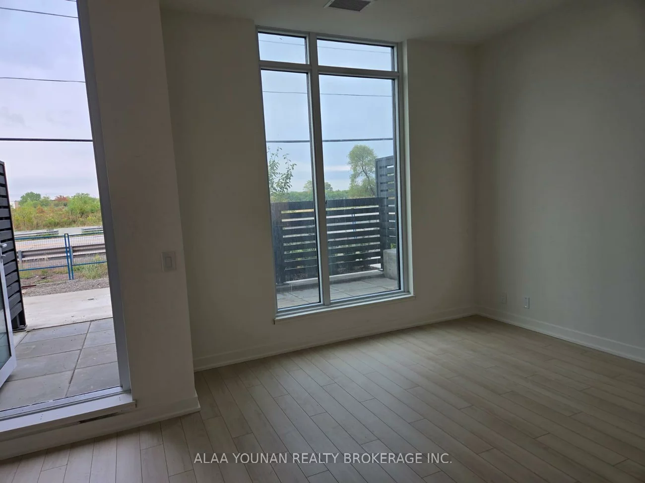 3075, Trafalgar, 1010 - JM Joshua Meadows, Oakville