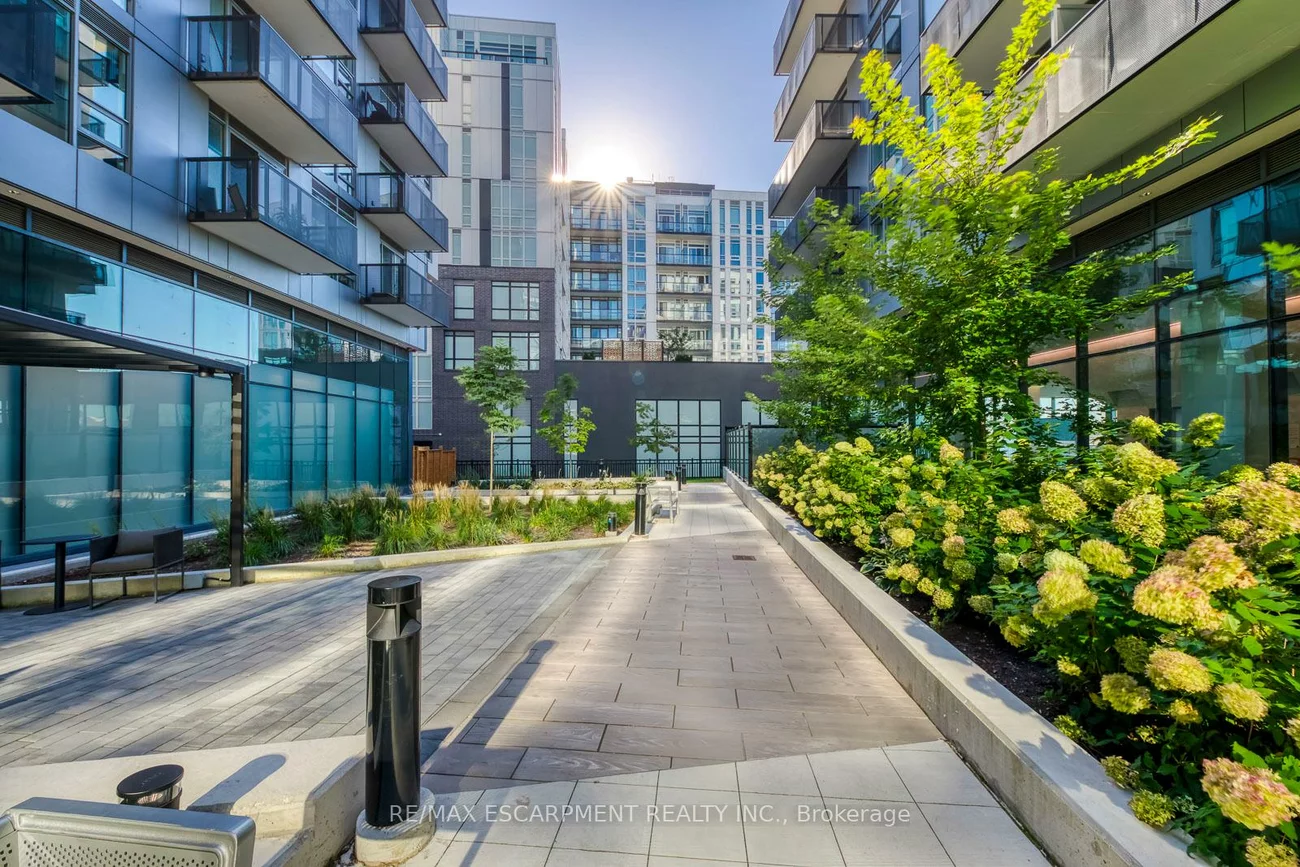 2450, Old Bronte, 1019 - WM Westmount, Oakville