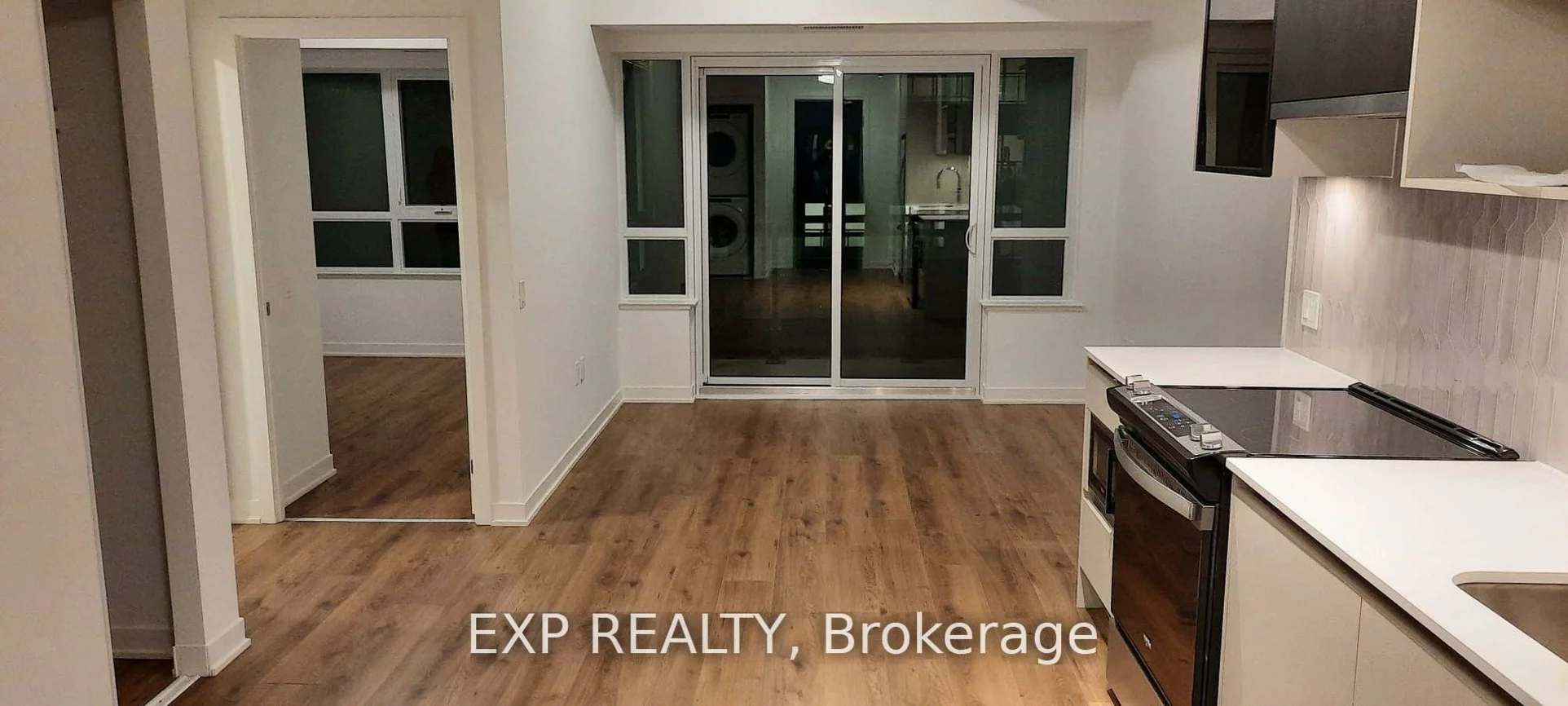 395, Dundas, 1008 - GO Glenorchy, Oakville