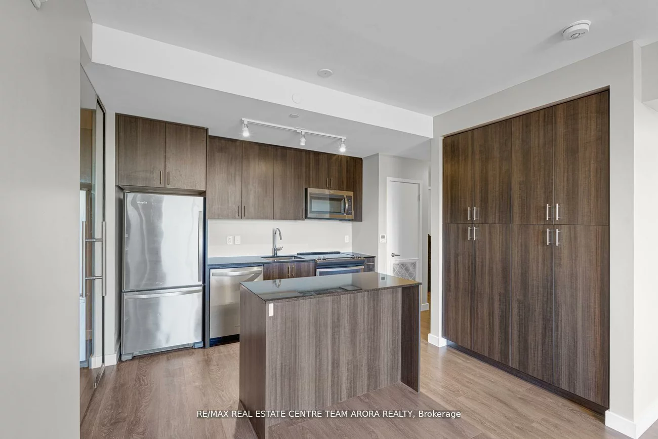 168, Sabina, 1008 - GO Glenorchy, Oakville