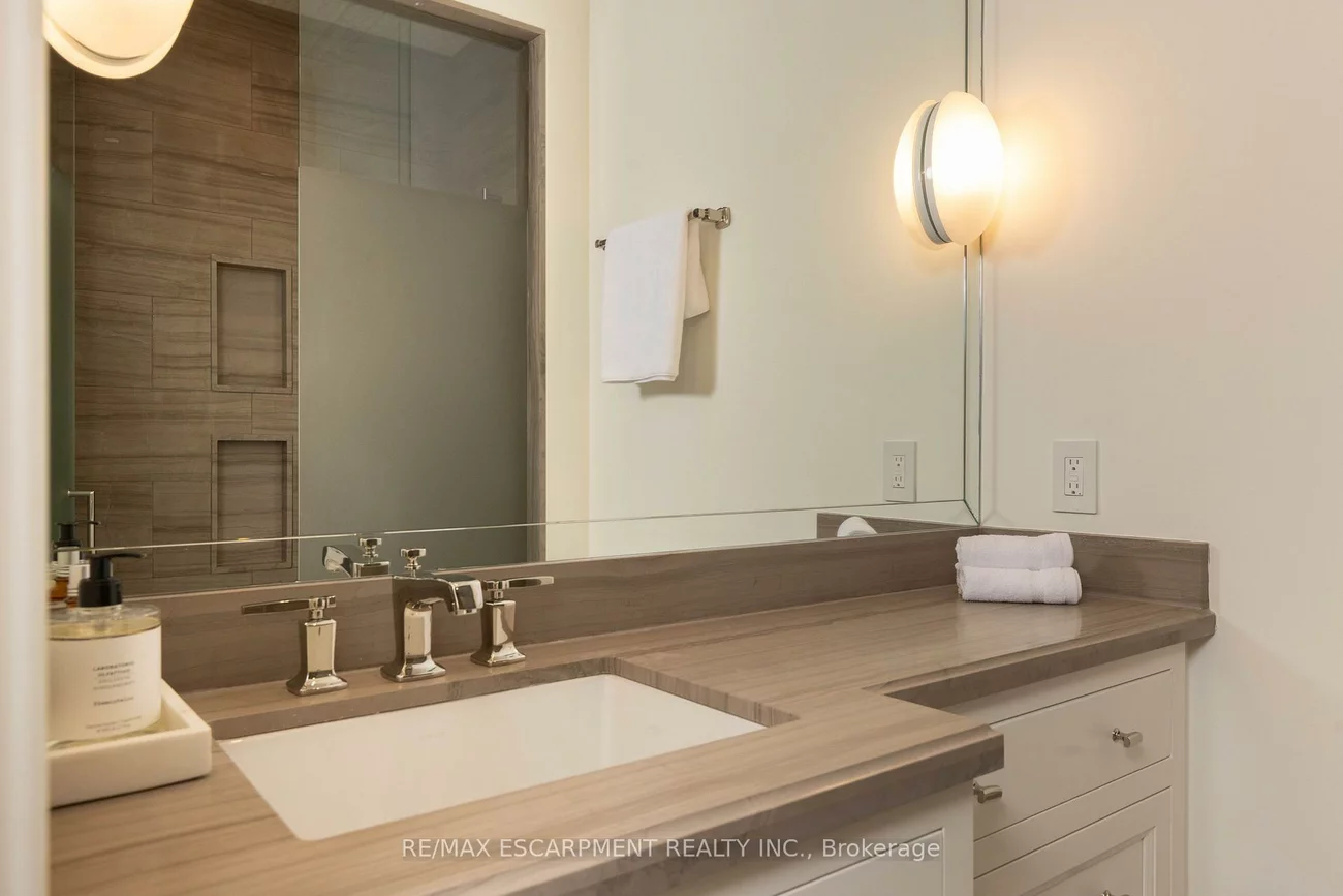 300, RANDALL, 1013 - OO Old Oakville, Oakville