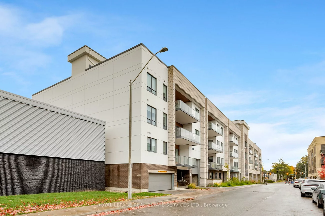 123, Maurice, 1002 - CO Central, Oakville