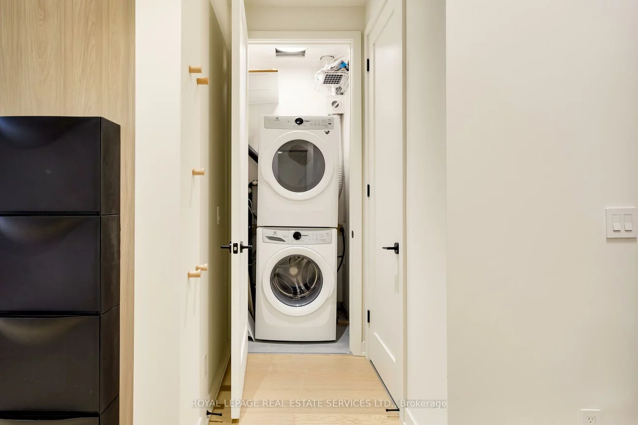 123, Maurice, 1002 - CO Central, Oakville