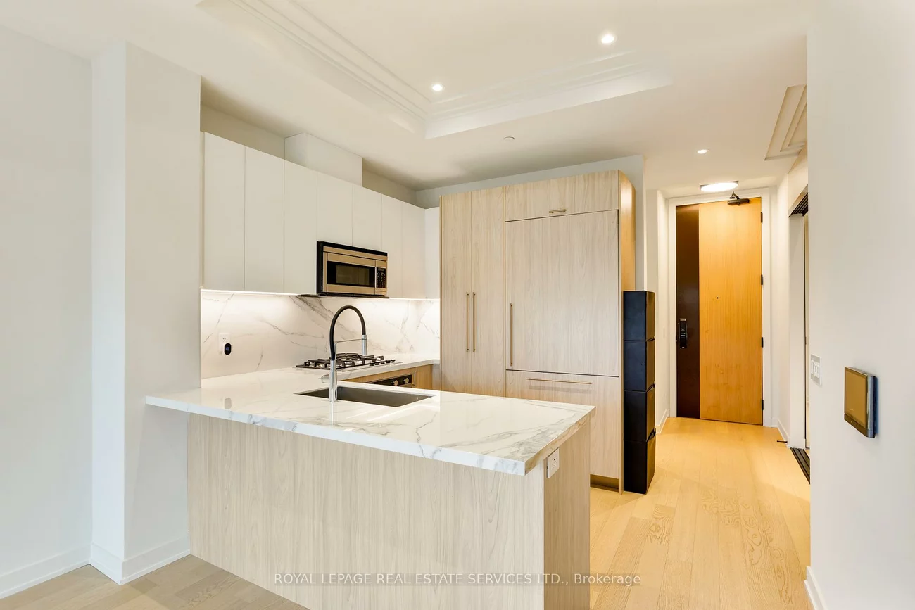 123, Maurice, 1002 - CO Central, Oakville