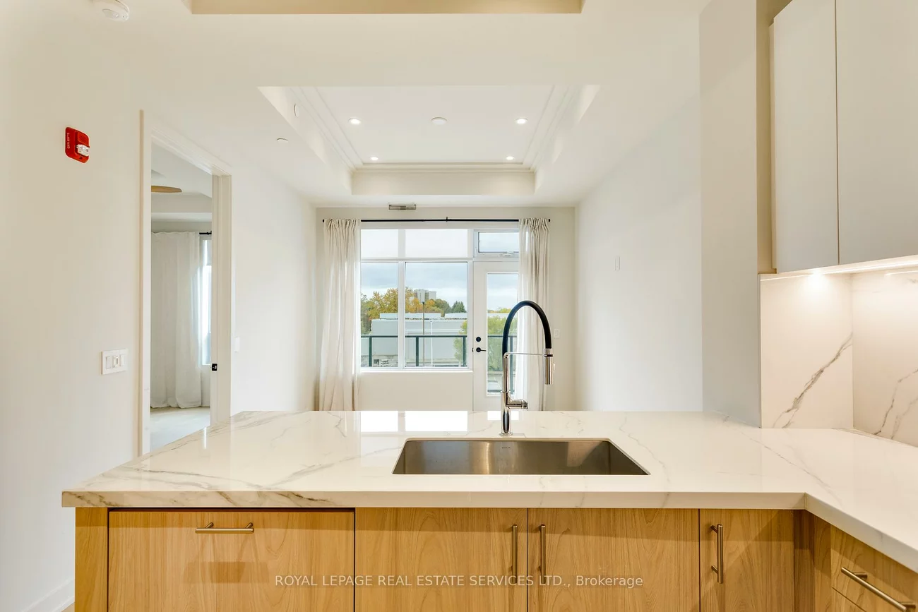 123, Maurice, 1002 - CO Central, Oakville