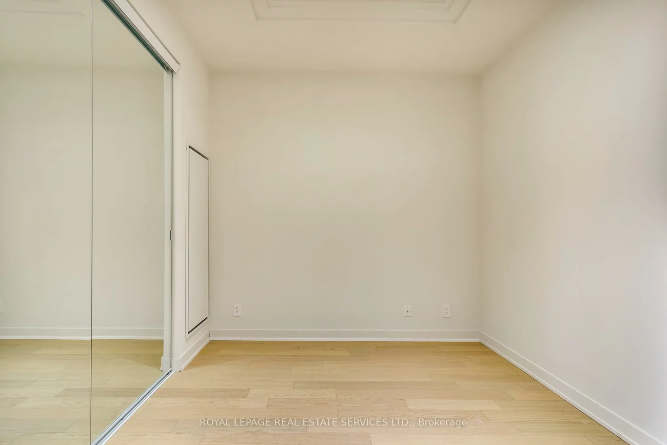 123, Maurice, 1002 - CO Central, Oakville