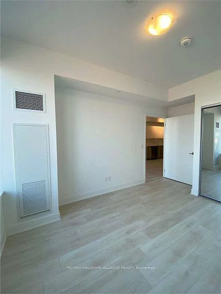 2485, Taunton, 1015 - RO River Oaks, Oakville