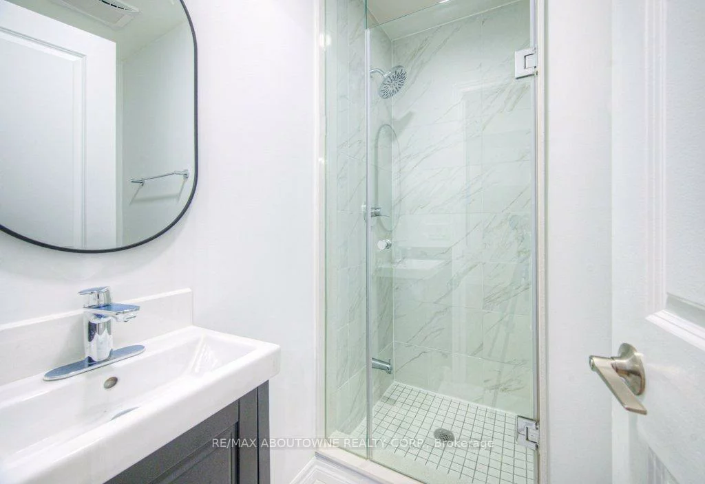 3078, Sixth, 1008 - GO Glenorchy, Oakville