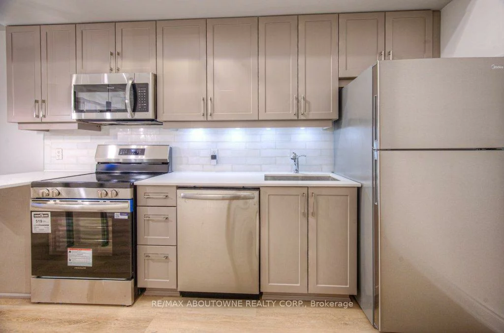 3078, Sixth, 1008 - GO Glenorchy, Oakville