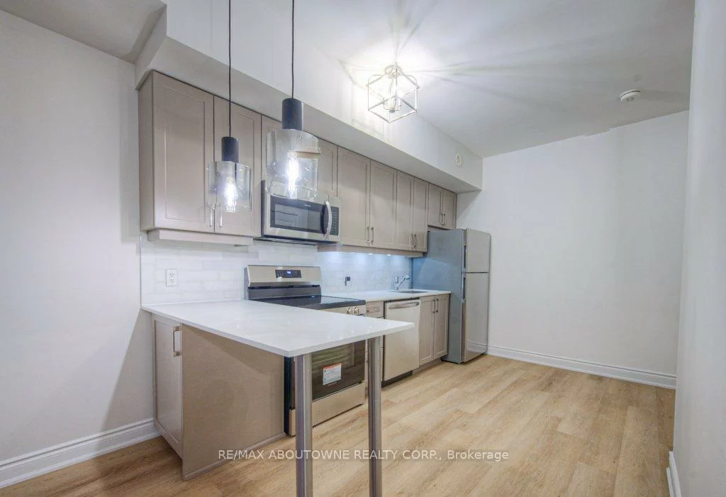 3078, Sixth, 1008 - GO Glenorchy, Oakville