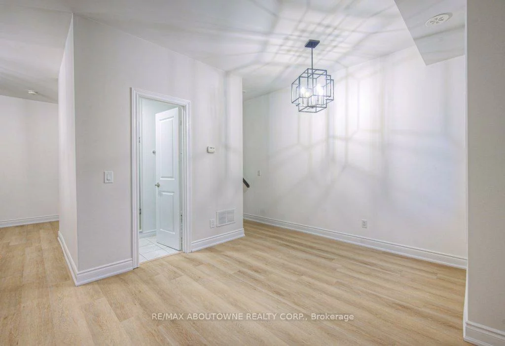 3078, Sixth, 1008 - GO Glenorchy, Oakville