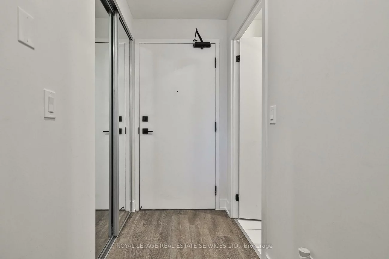 2489, Taunton, 1015 - RO River Oaks, Oakville