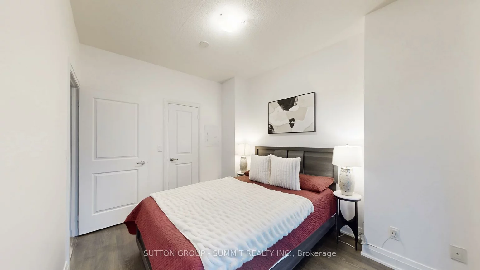 55, Speers, 1002 - CO Central, Oakville