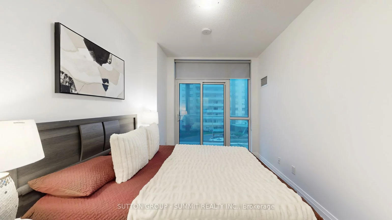 55, Speers, 1002 - CO Central, Oakville