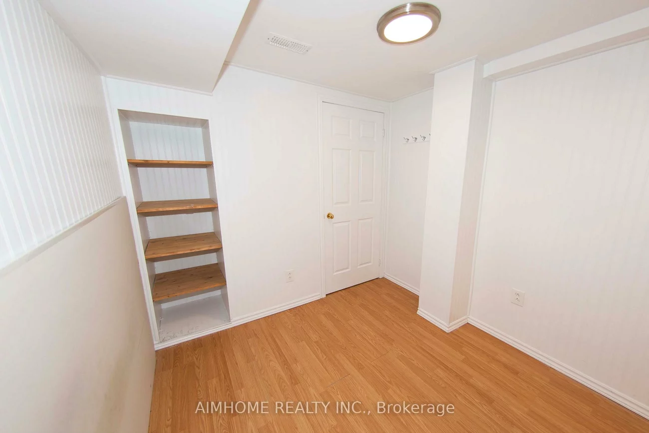 1224, Kirstie, 1003 - CP College Park, Oakville