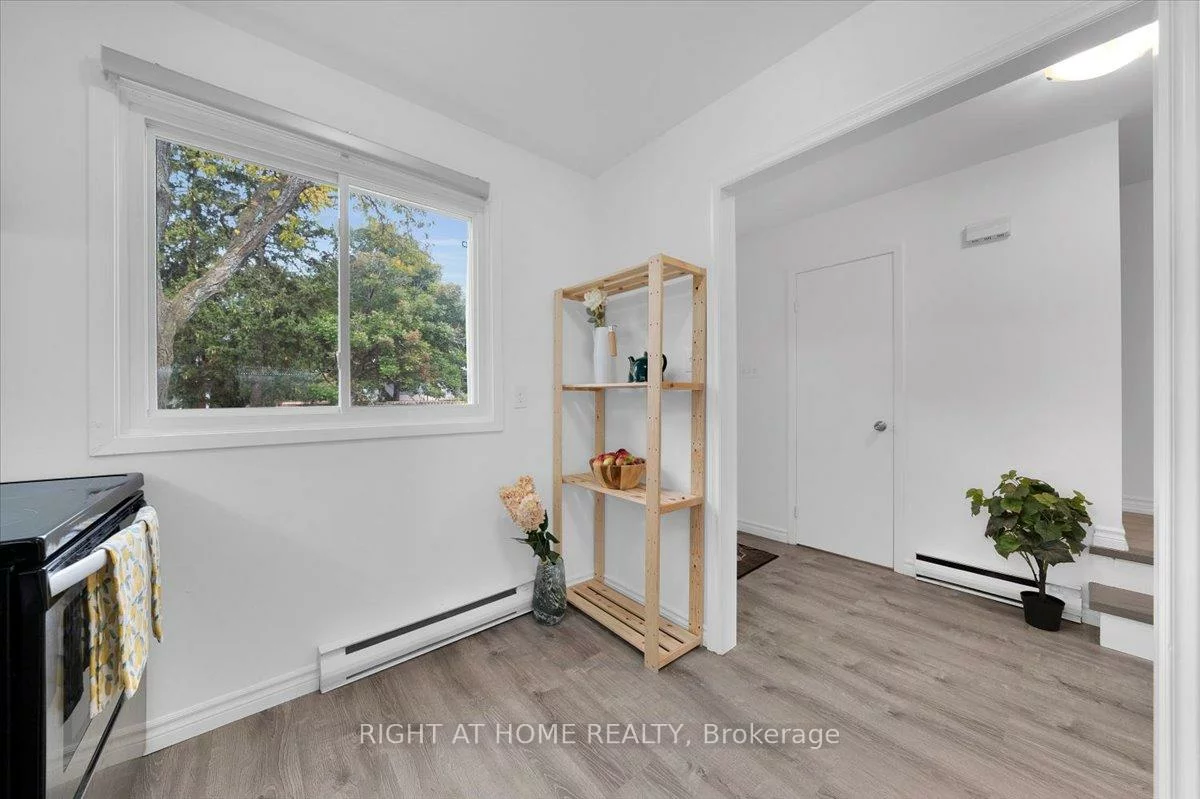 64, Worthington, 1001 - BR Bronte, Oakville