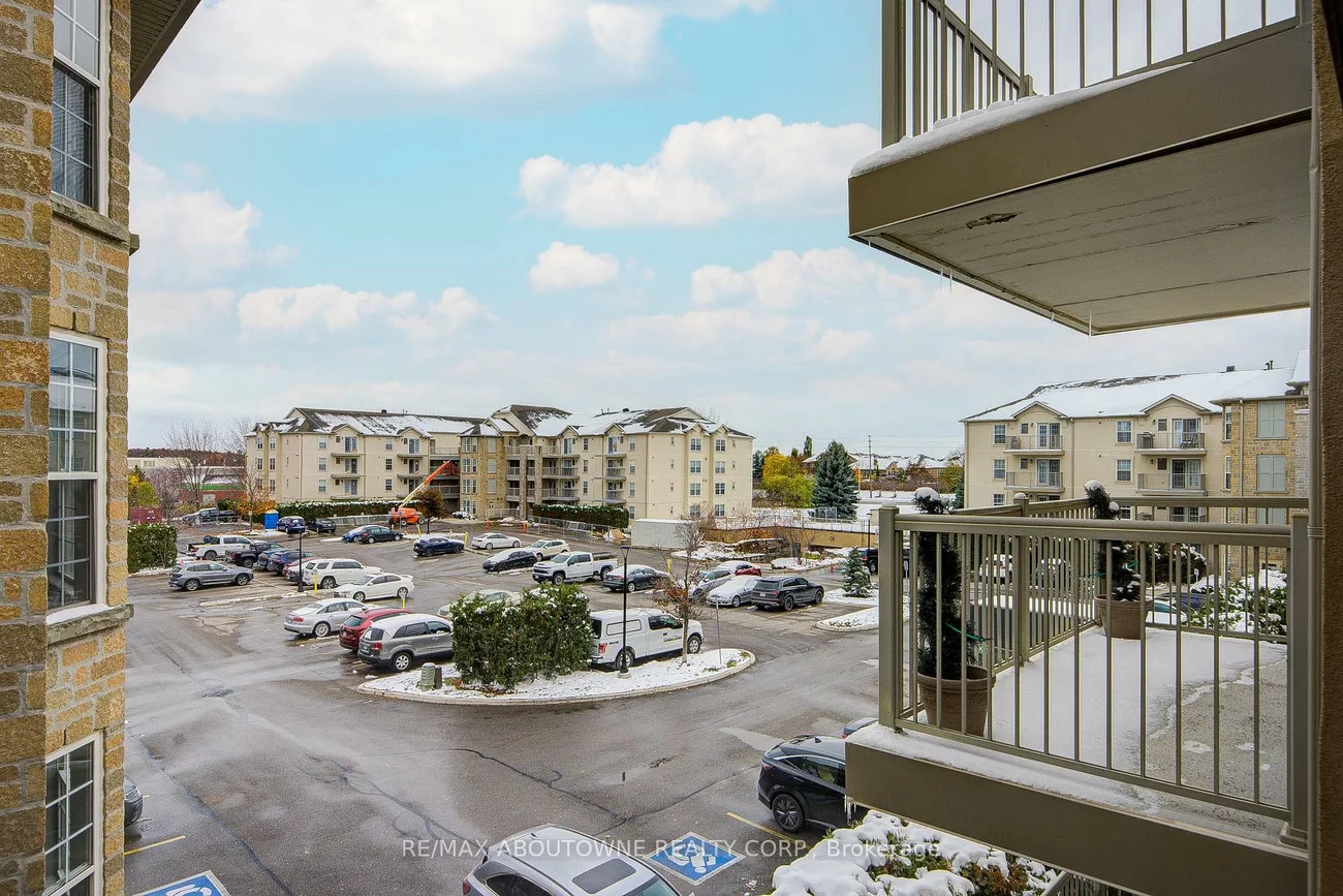 1460, Bishops, 1007 - GA Glen Abbey, Oakville