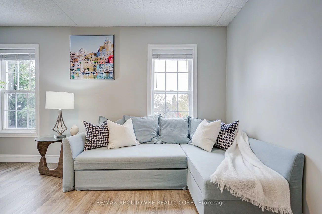 1460, Bishops, 1007 - GA Glen Abbey, Oakville