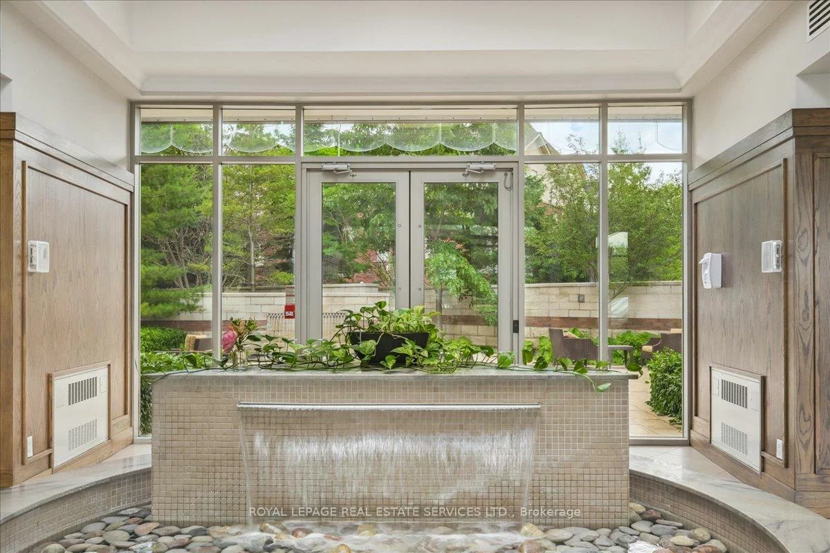 2379, Central Park, 1015 - RO River Oaks, Oakville