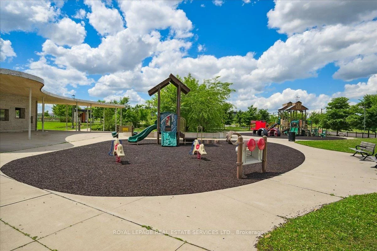 2379, Central Park, 1015 - RO River Oaks, Oakville