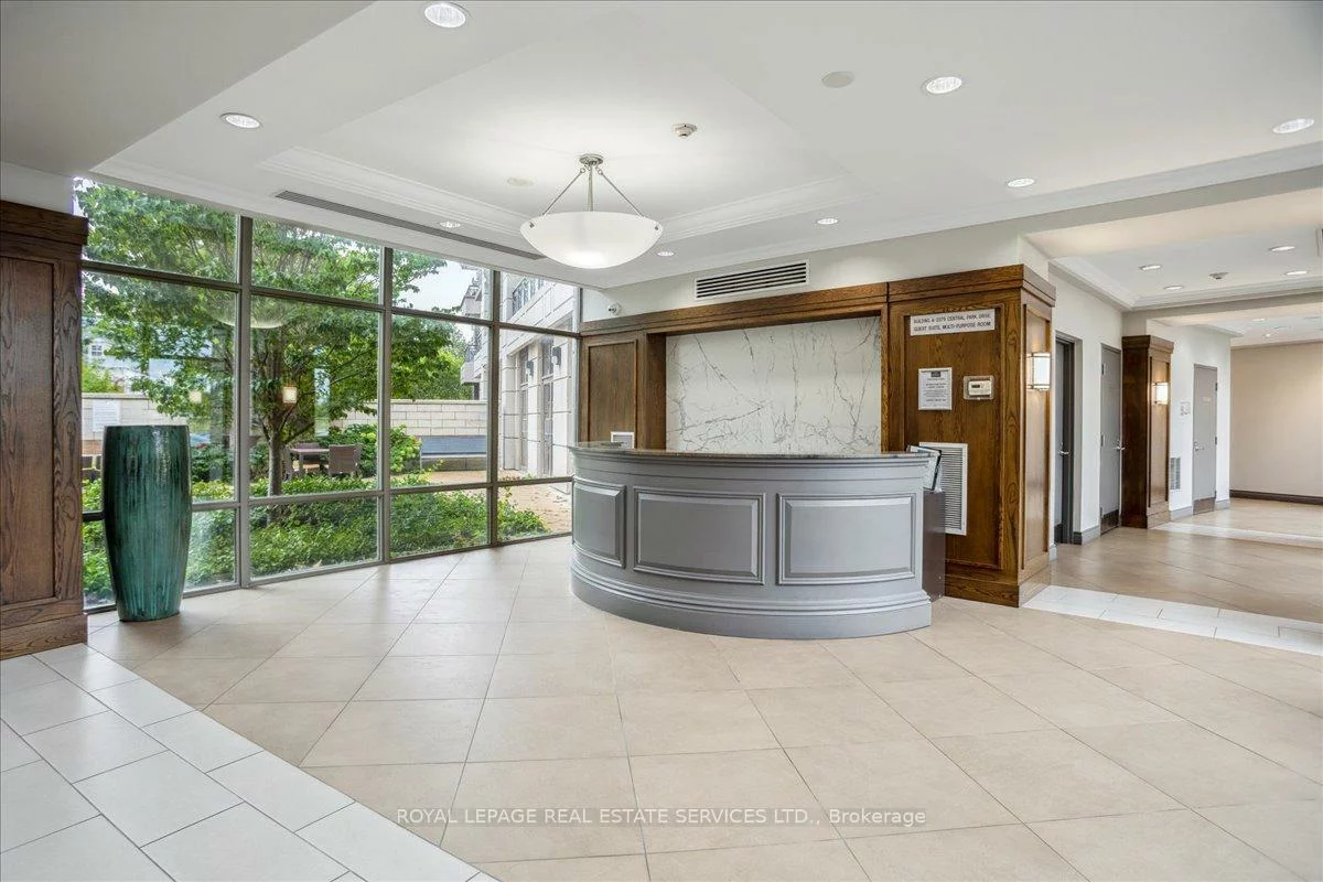 2379, Central Park, 1015 - RO River Oaks, Oakville