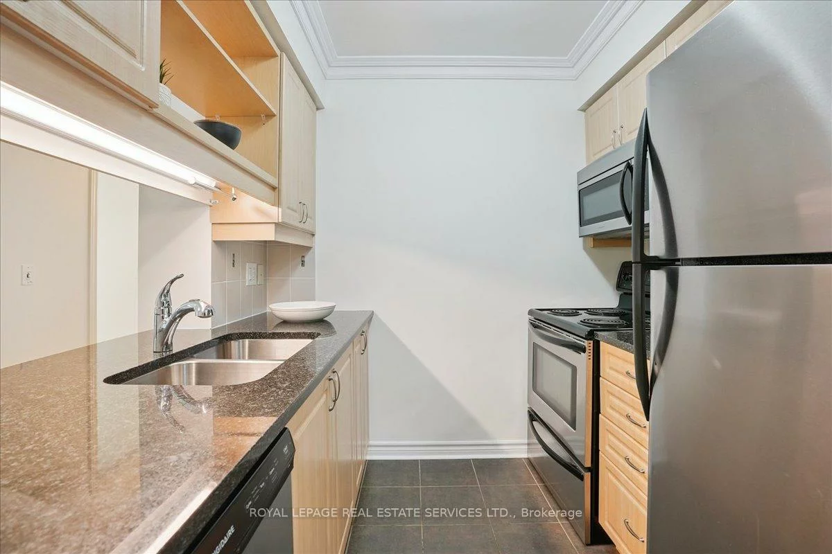 2379, Central Park, 1015 - RO River Oaks, Oakville