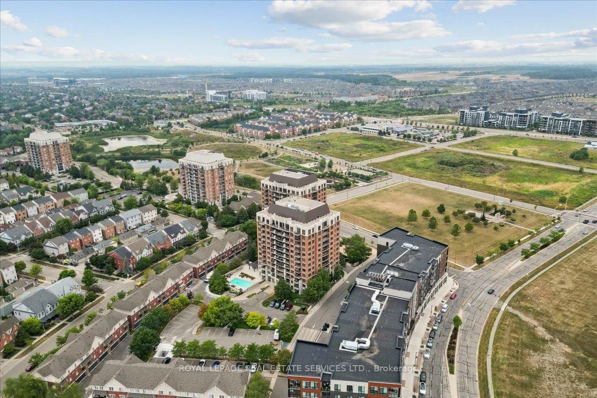 2379, Central Park, 1015 - RO River Oaks, Oakville