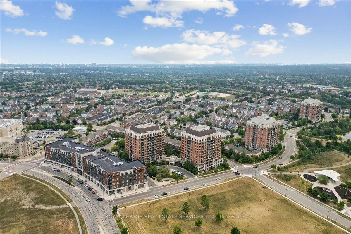 2379, Central Park, 1015 - RO River Oaks, Oakville