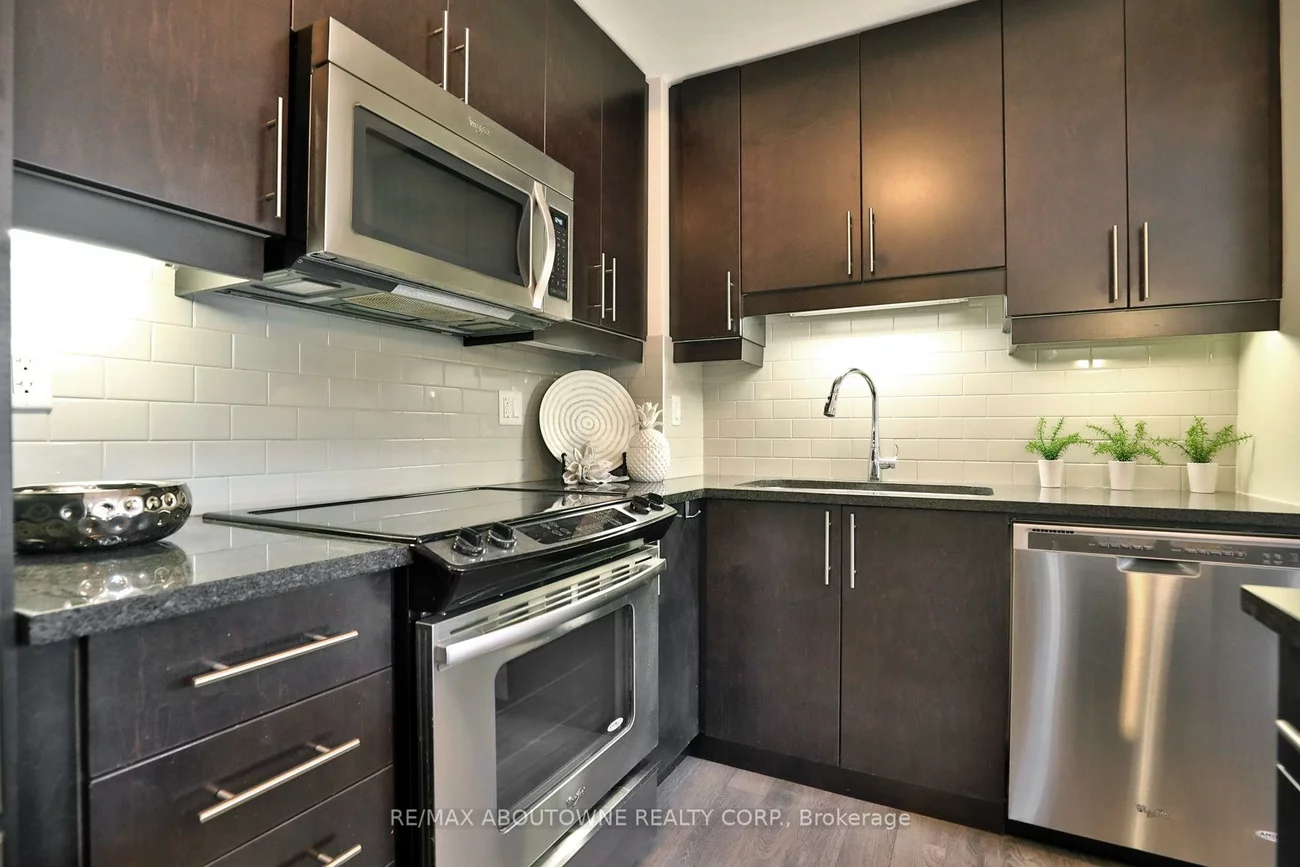 128, Garden, 1002 - CO Central, Oakville