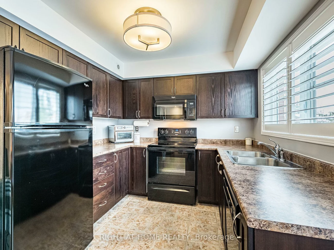 19, Hays, 1015 - RO River Oaks, Oakville