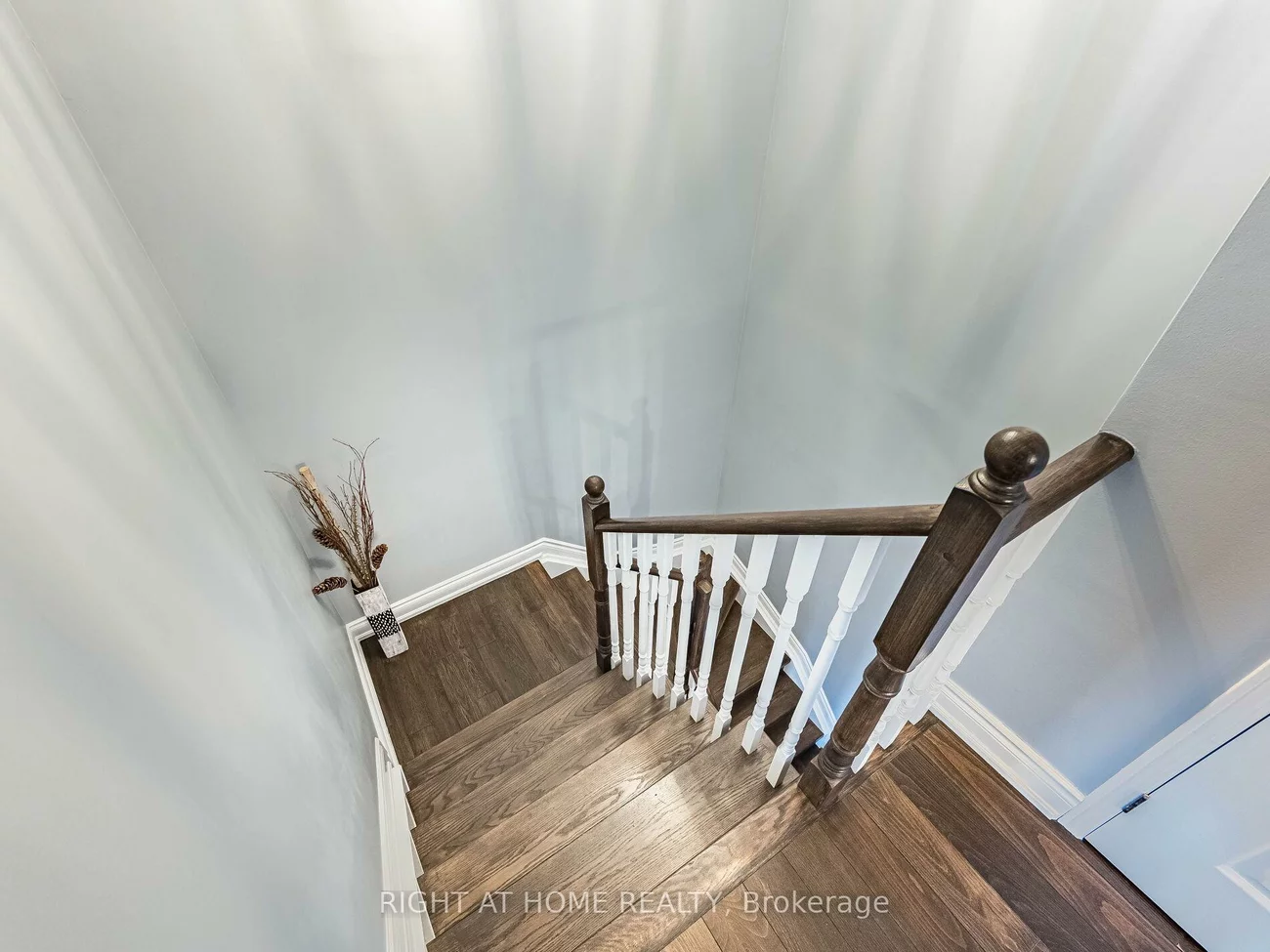 19, Hays, 1015 - RO River Oaks, Oakville