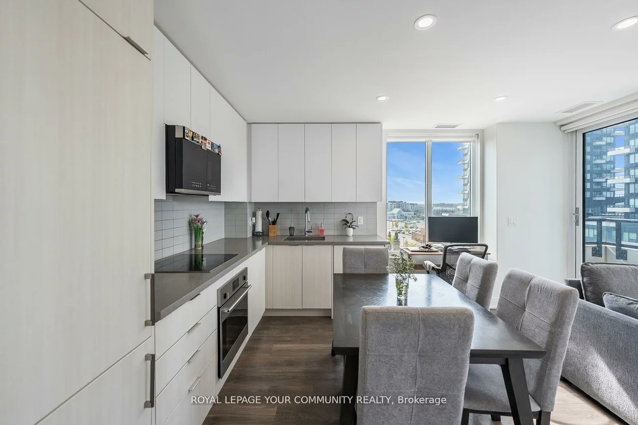 297, Oak Walk, 1015 - RO River Oaks, Oakville