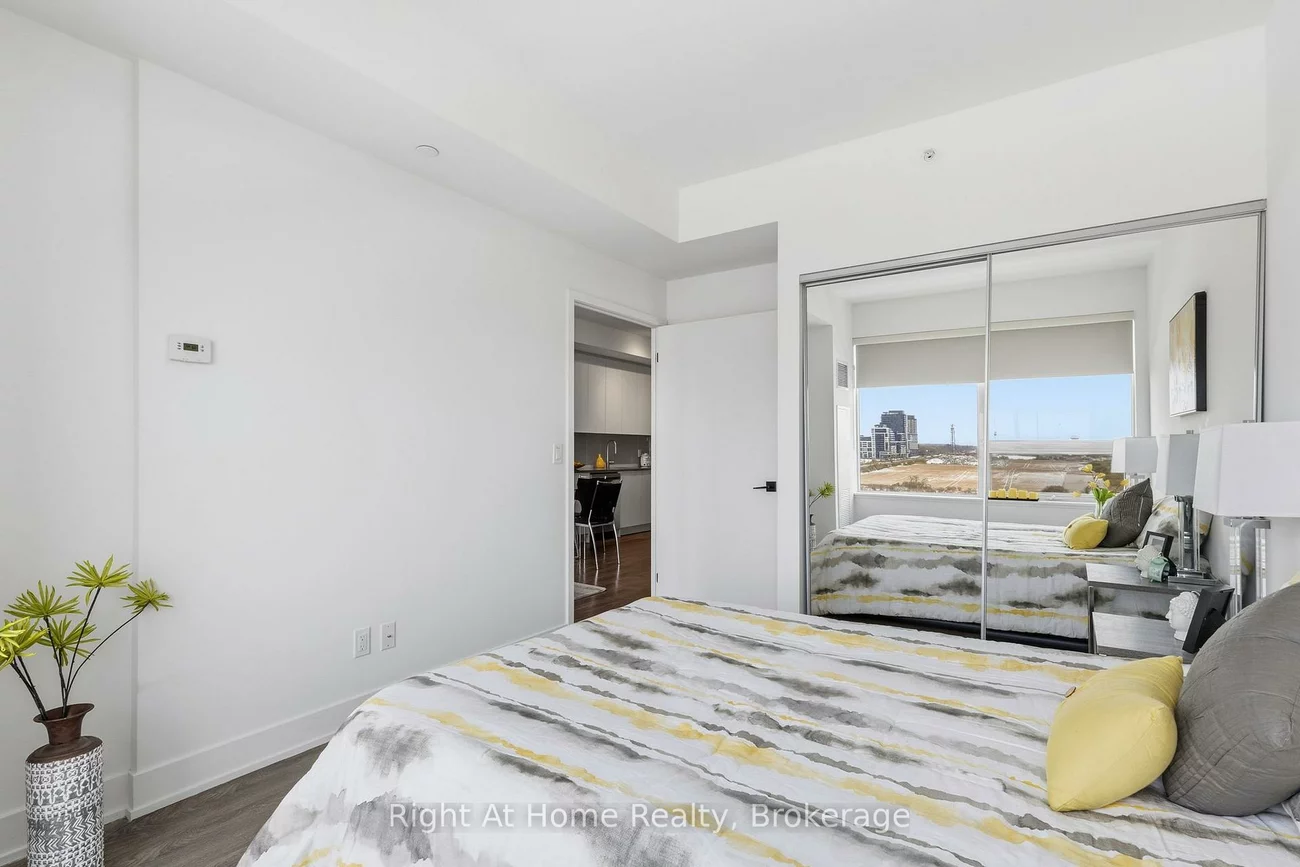 2489, Taunton, 1015 - RO River Oaks, Oakville