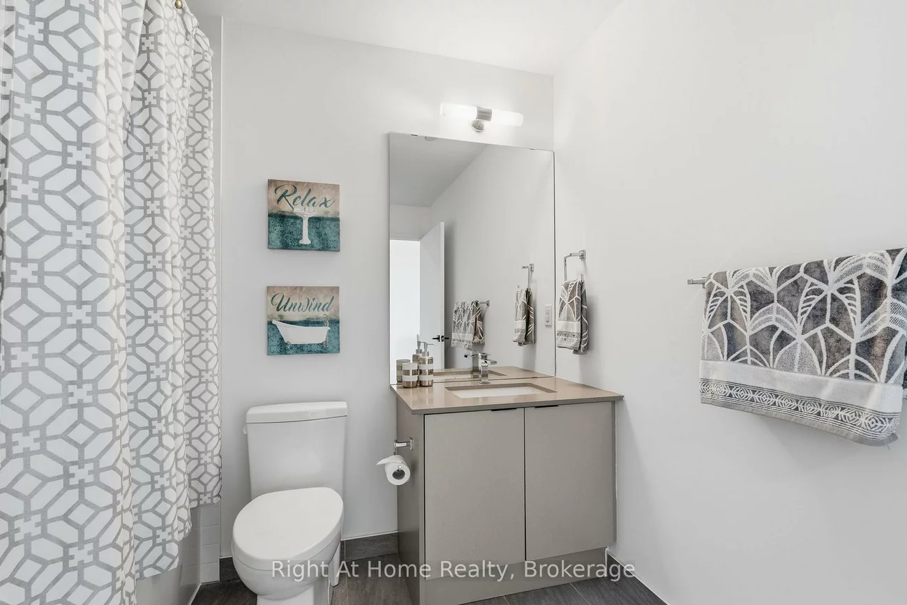 2489, Taunton, 1015 - RO River Oaks, Oakville