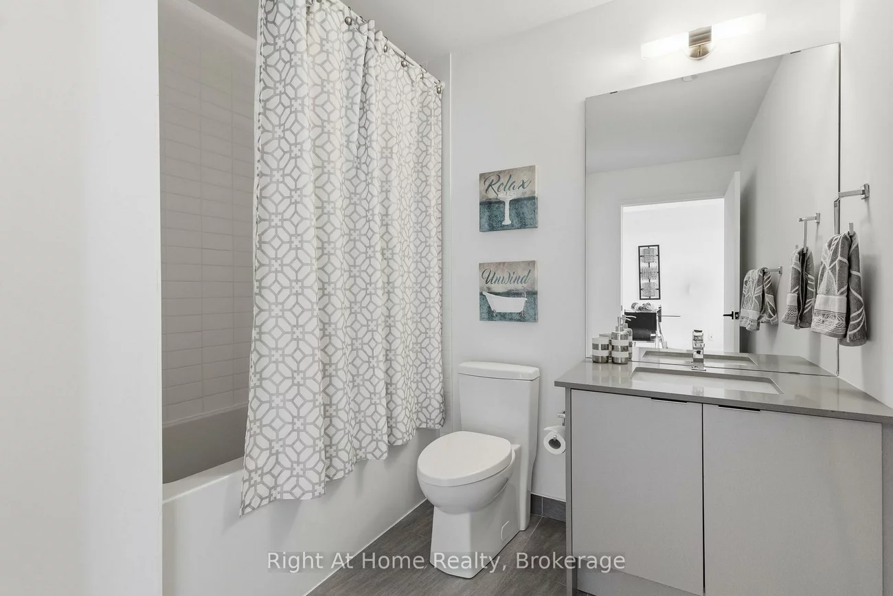 2489, Taunton, 1015 - RO River Oaks, Oakville