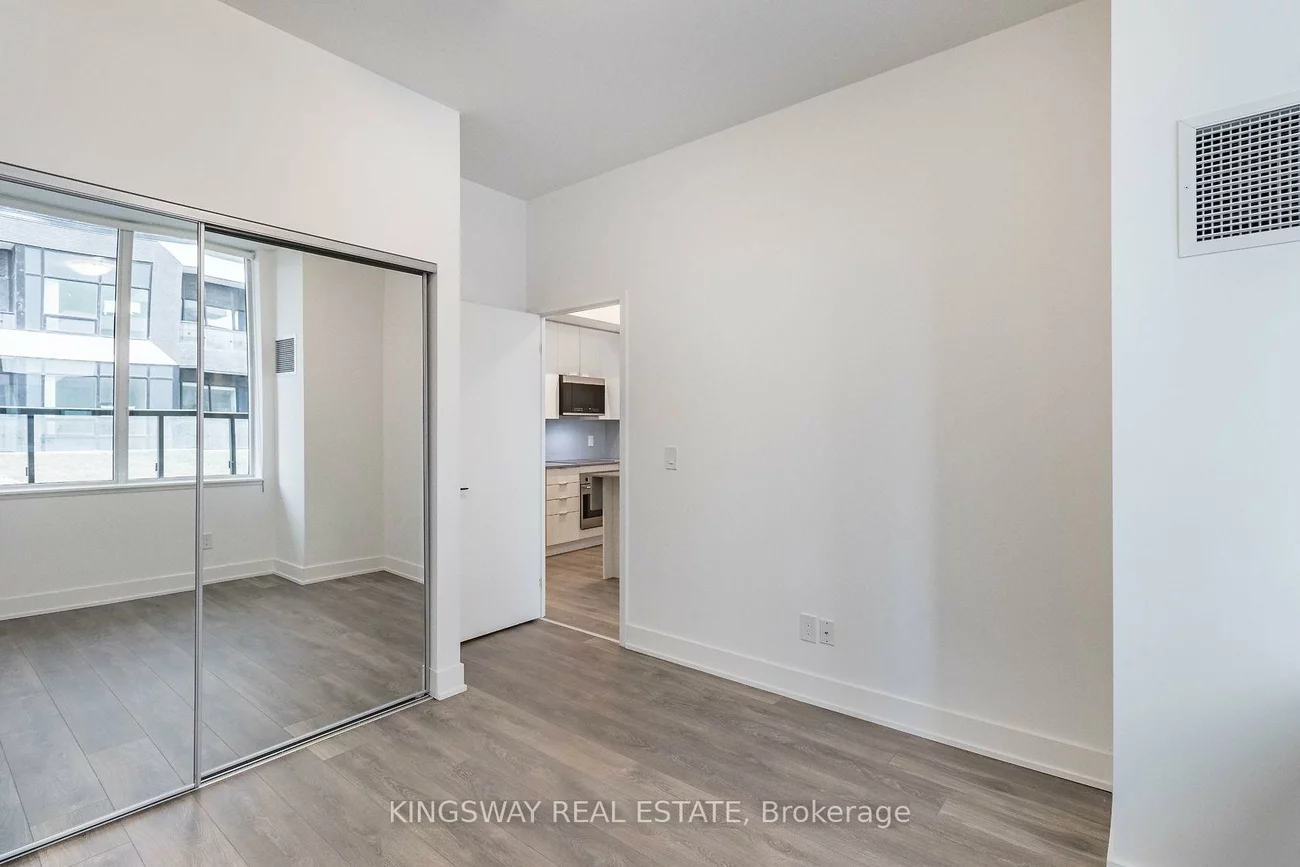 2485, Taunton, 1015 - RO River Oaks, Oakville