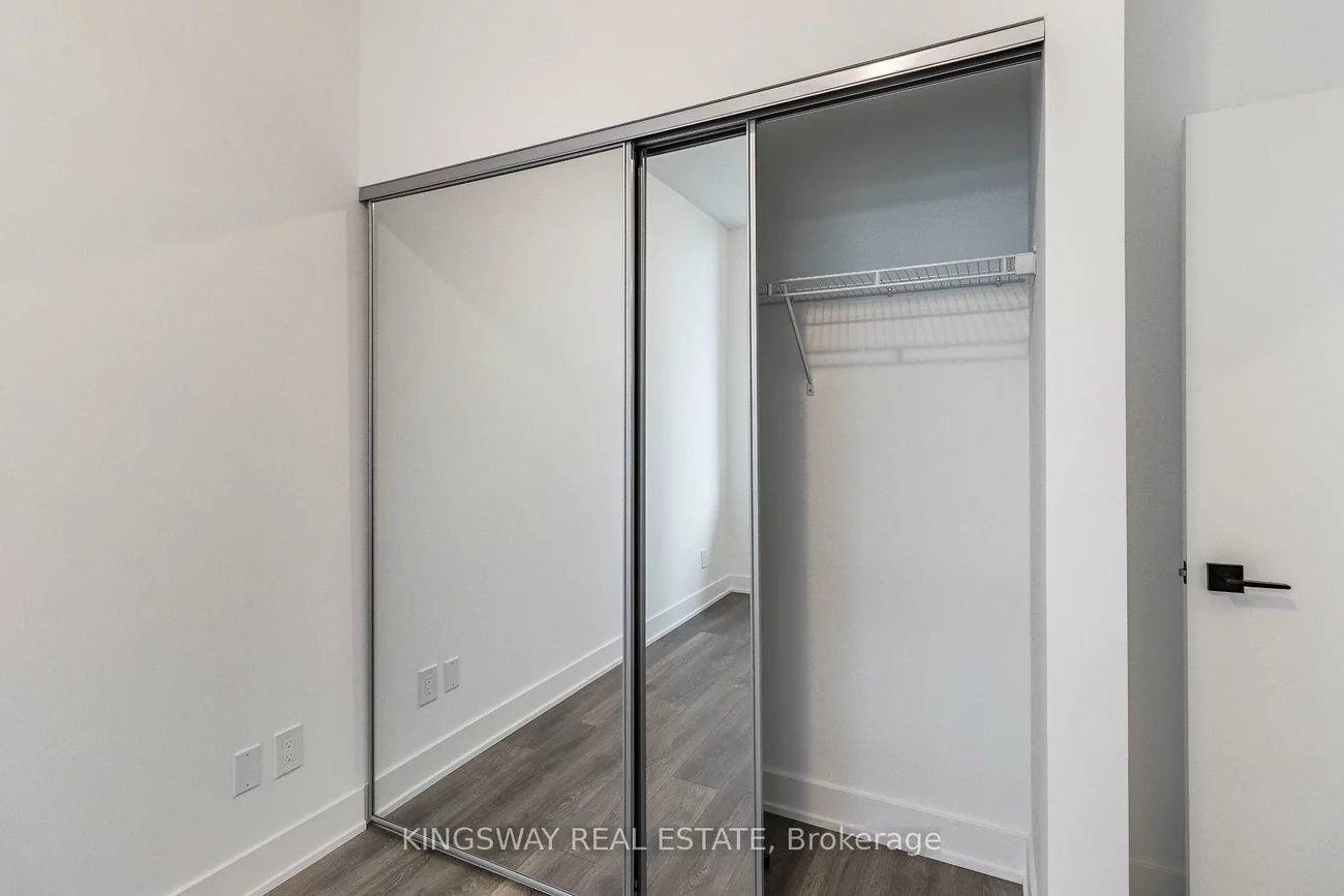 2485, Taunton, 1015 - RO River Oaks, Oakville