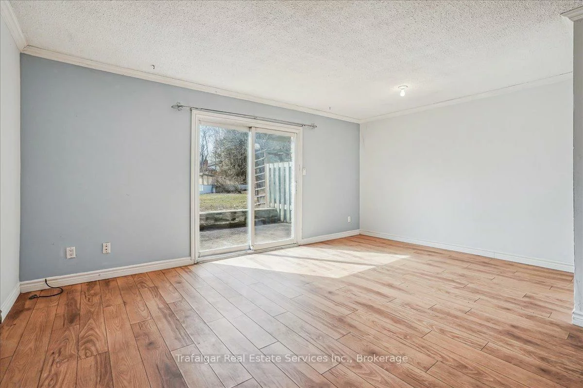 66, Worthington, 1001 - BR Bronte, Oakville