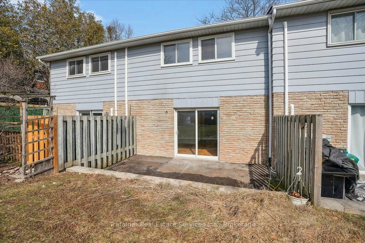 66, Worthington, 1001 - BR Bronte, Oakville