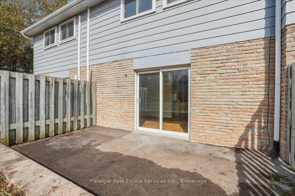 66, Worthington, 1001 - BR Bronte, Oakville