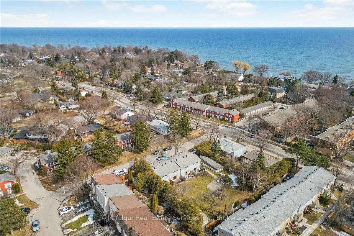 66, Worthington, 1001 - BR Bronte, Oakville