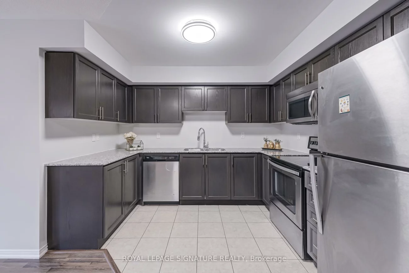 2492, Post, 1015 - RO River Oaks, Oakville