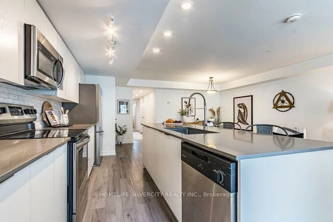 3058, Sixth, 1008 - GO Glenorchy, Oakville