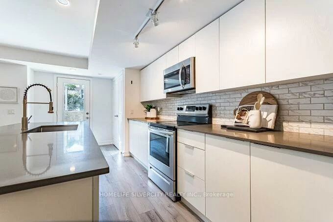 3058, Sixth, 1008 - GO Glenorchy, Oakville