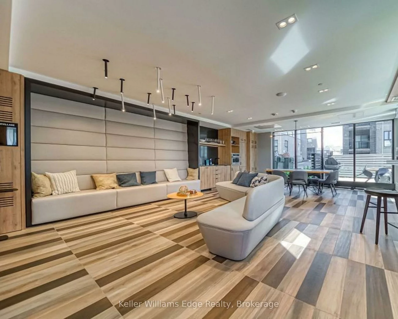 345, Wheat Boom, 1010 - JM Joshua Meadows, Oakville